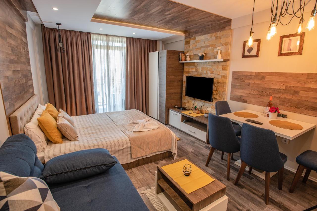 Deltalux Apartmani Milmari 科帕奥尼克 外观 照片
